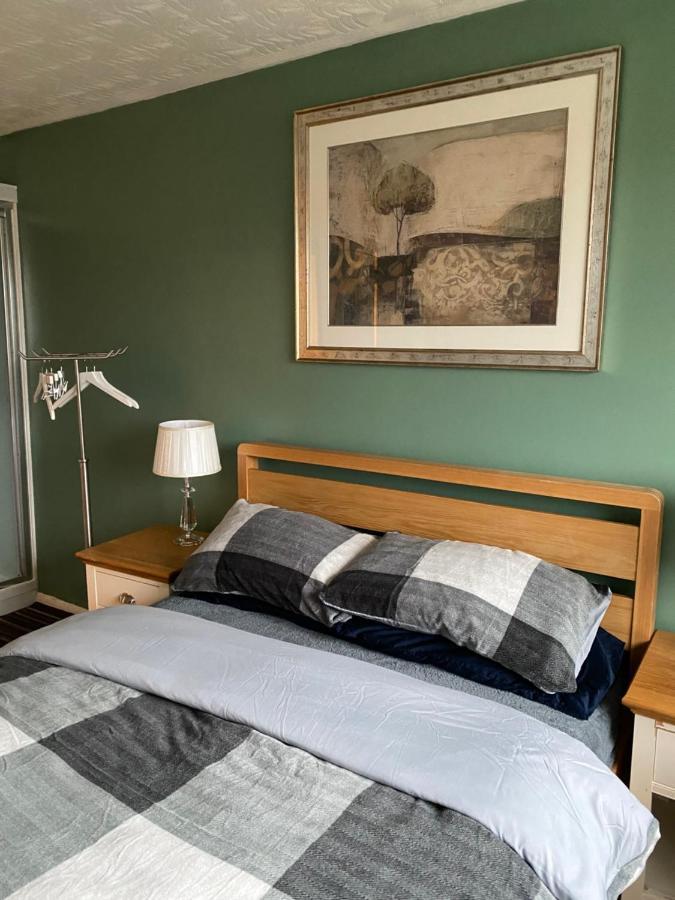 1 Luxurious Double Bedroom With Private Shower Reading Eksteriør billede